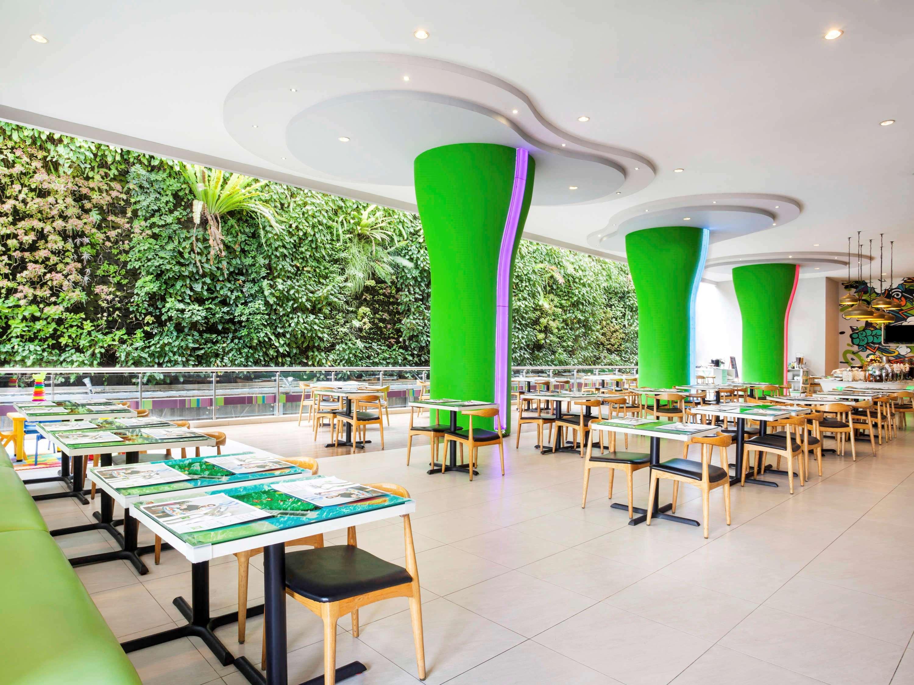 Ibis Styles Malang Hotel Екстериор снимка