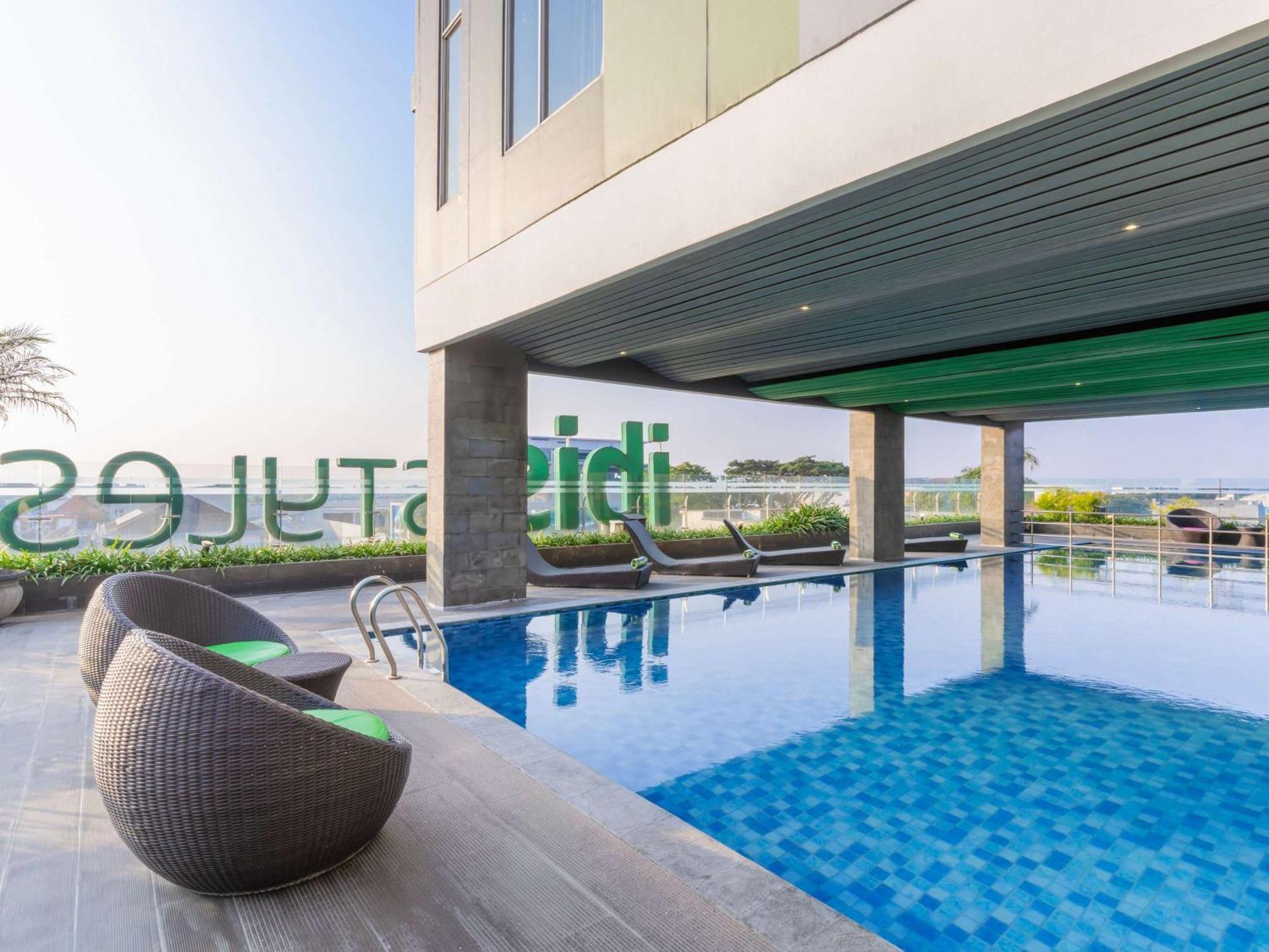 Ibis Styles Malang Hotel Екстериор снимка