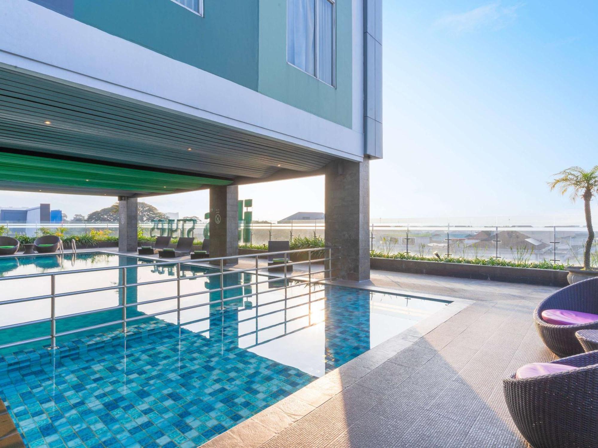 Ibis Styles Malang Hotel Екстериор снимка