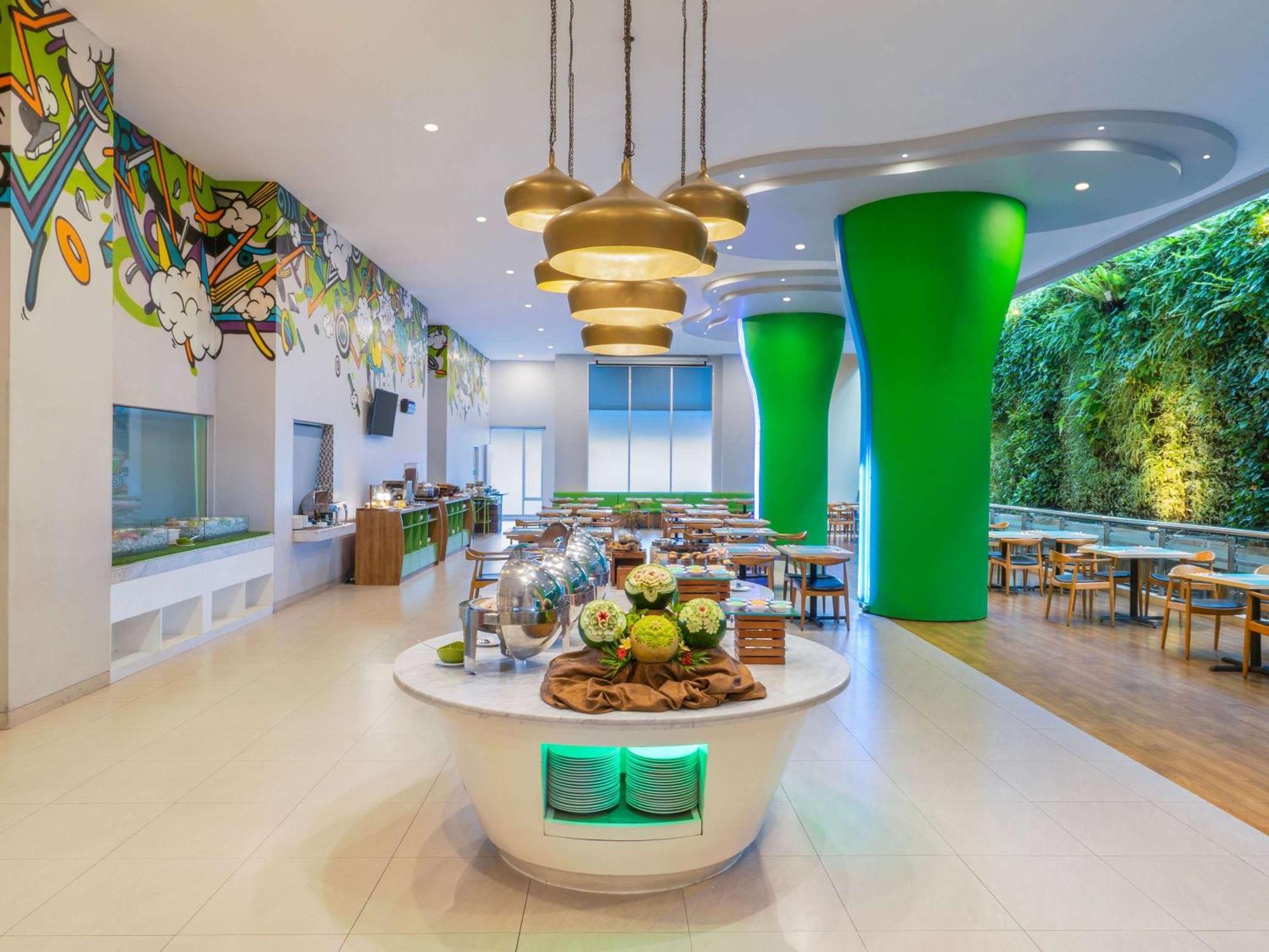 Ibis Styles Malang Hotel Екстериор снимка