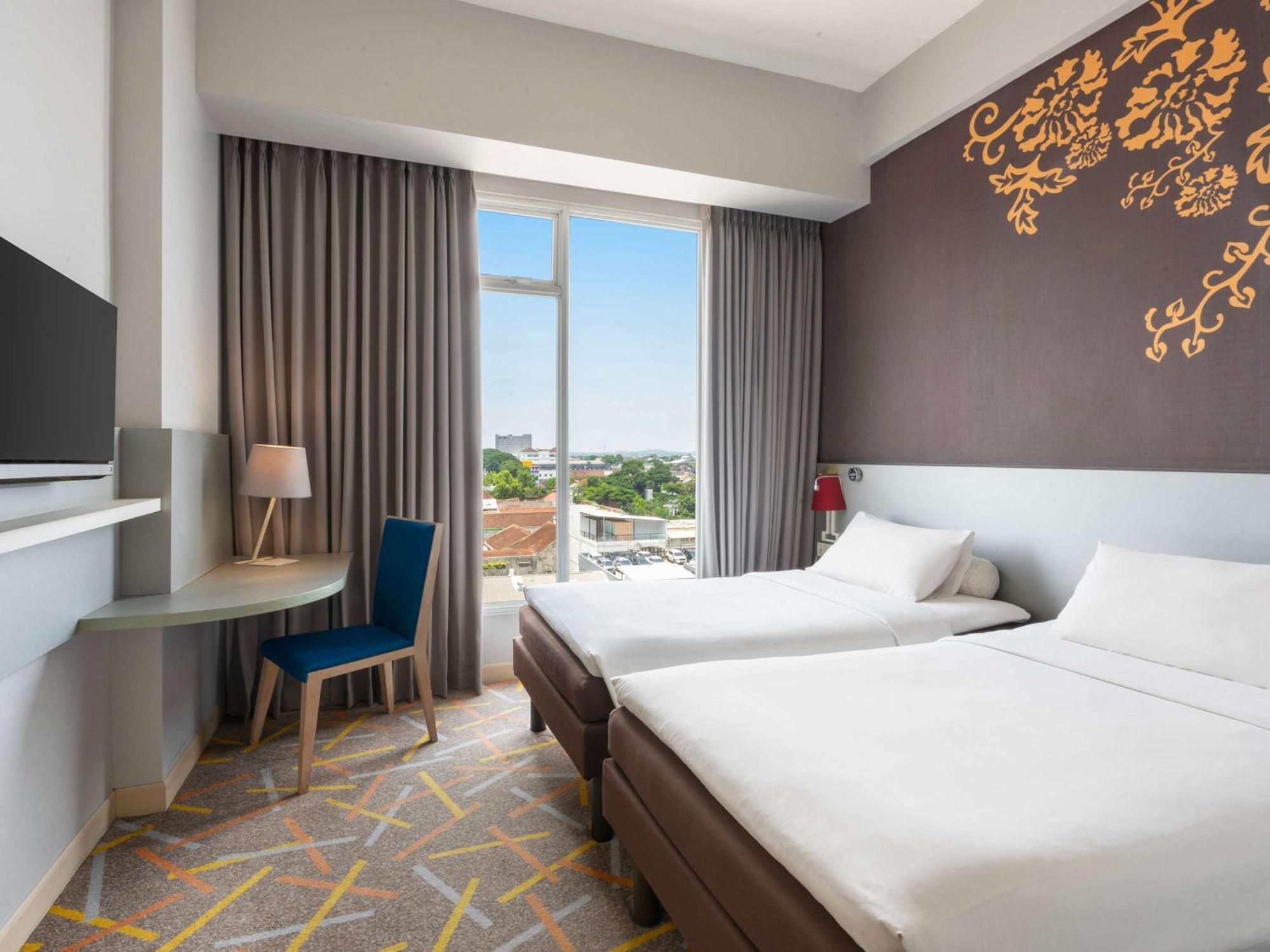 Ibis Styles Malang Hotel Екстериор снимка