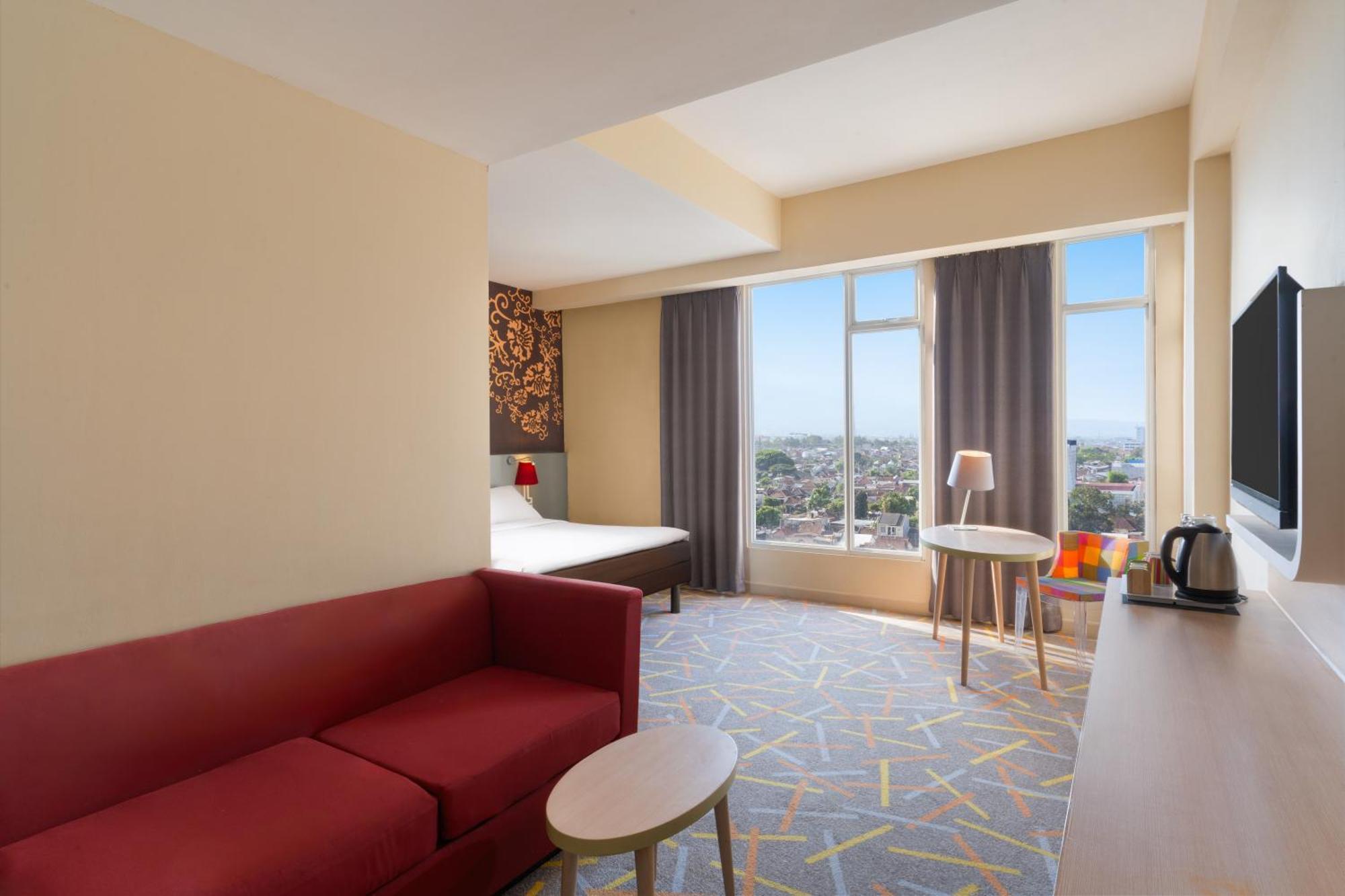 Ibis Styles Malang Hotel Екстериор снимка